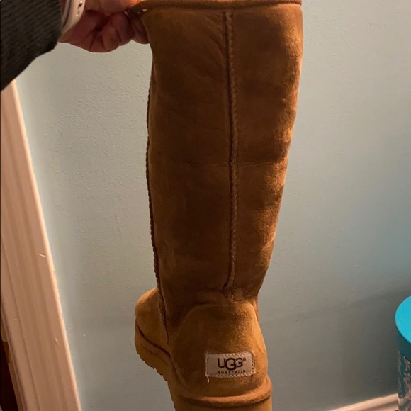 UGG classic tall - Picture 3 of 3